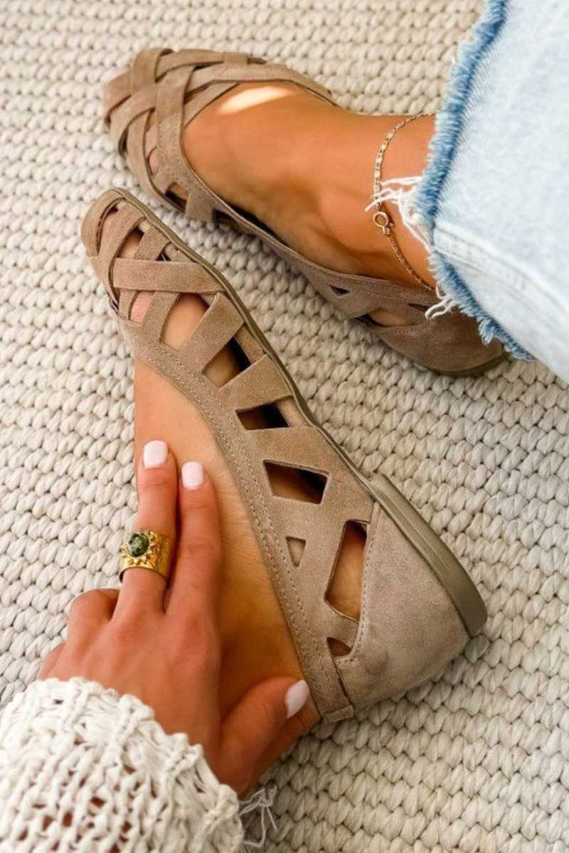 Sandalias planas de mujer trenzadas con punta abierta