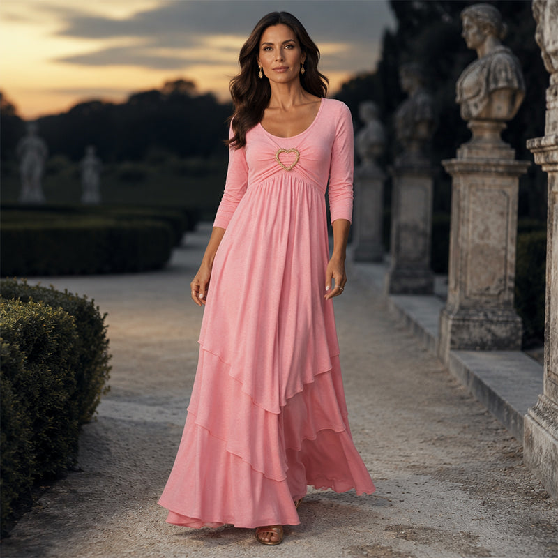 Vestido largo de mujer con detalle corazón y falda fluida