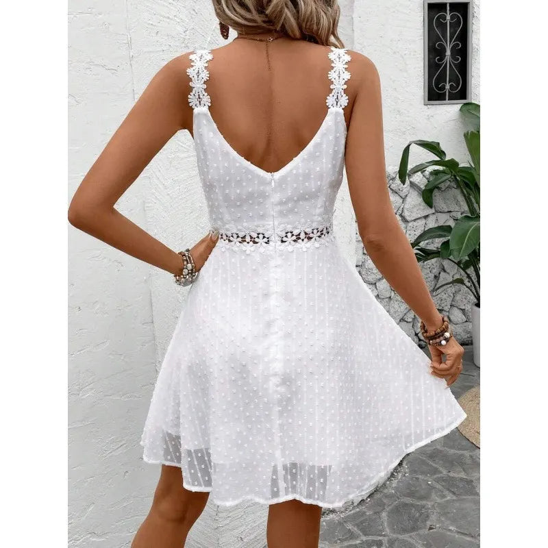 Vestido mini mujer plumetis con tirantes de encaje y escote en V