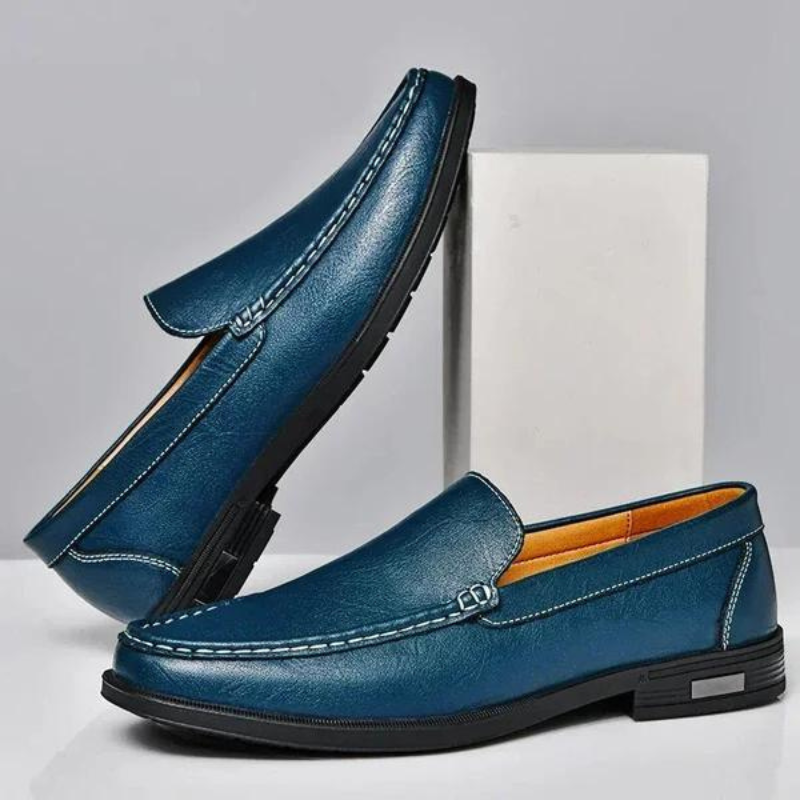 Mocasines de hombre en cuero genuino con costuras contrastantes