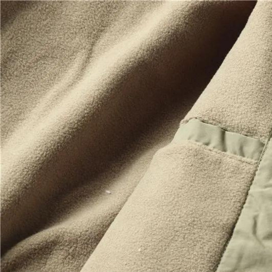 Chaqueta outdoor para hombre con capucha y cremallera