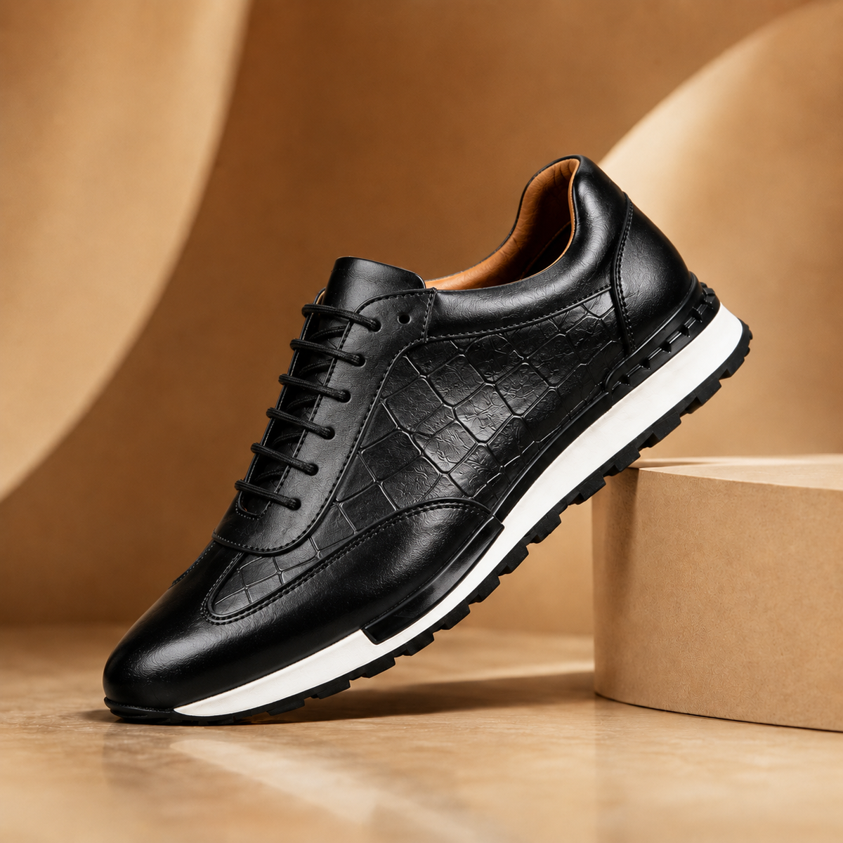 Zapatillas de hombre con textura cocodrilo y cordones elegantes