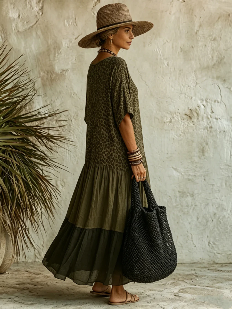 Vestido midi bohemio con estampado leopardo elegante