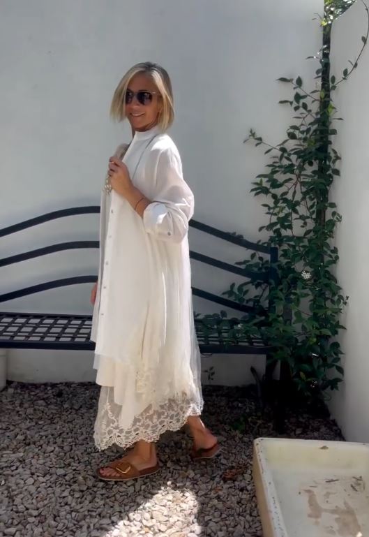 Conjunto mujer vestido fluido con cárdigan y encaje