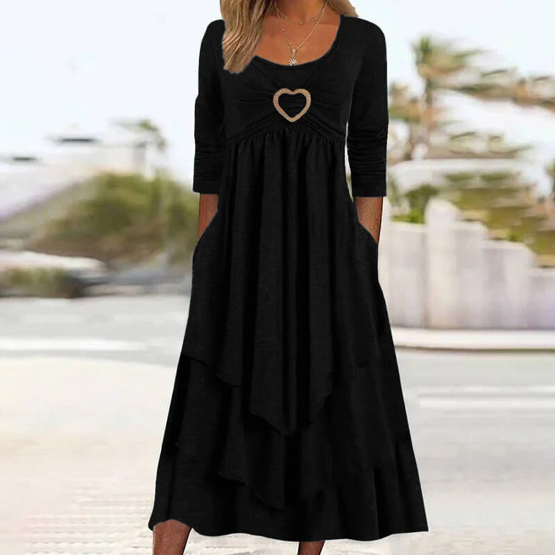 Vestido largo de mujer con detalle corazón y falda fluida