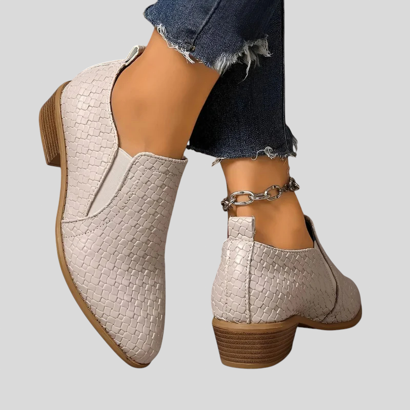 Botines bajos para mujer con textura trenzada y elásticos laterales