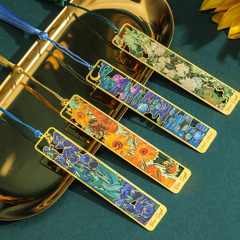 Marcapáginas metálico floral vintage con borla para libros