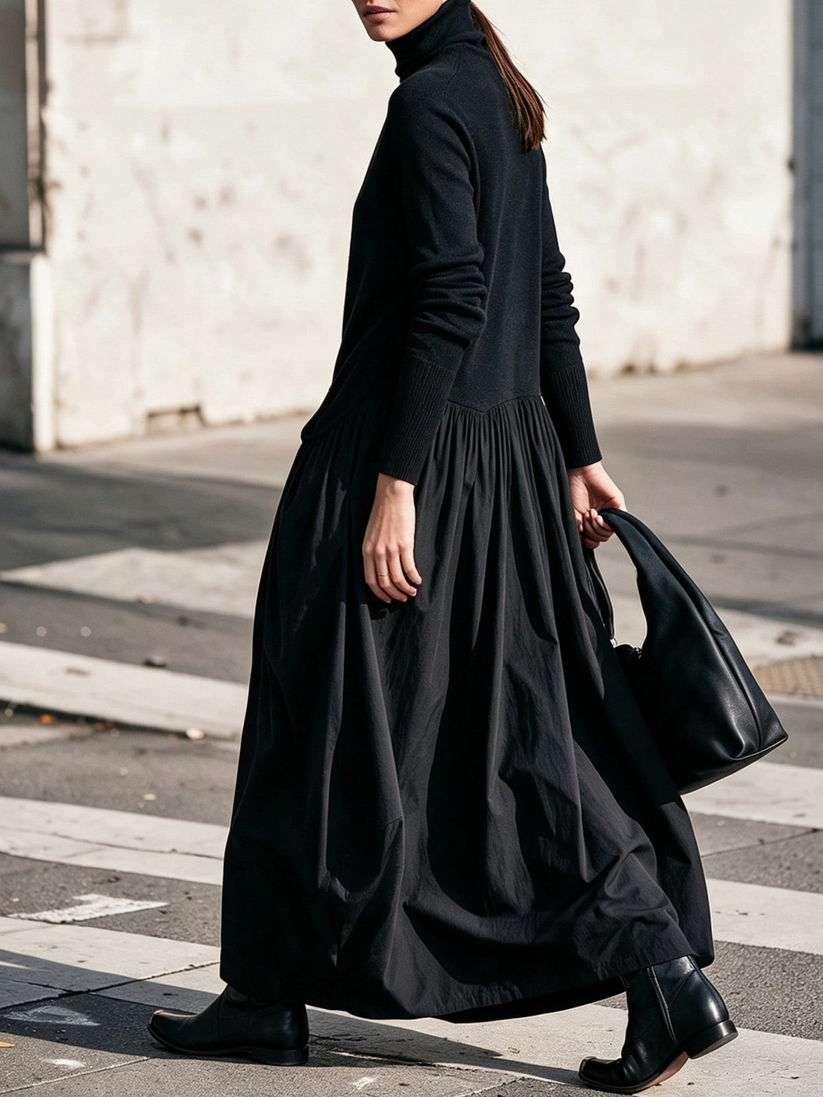 Vestido largo oversize para mujer con cuello alto y falda fruncida