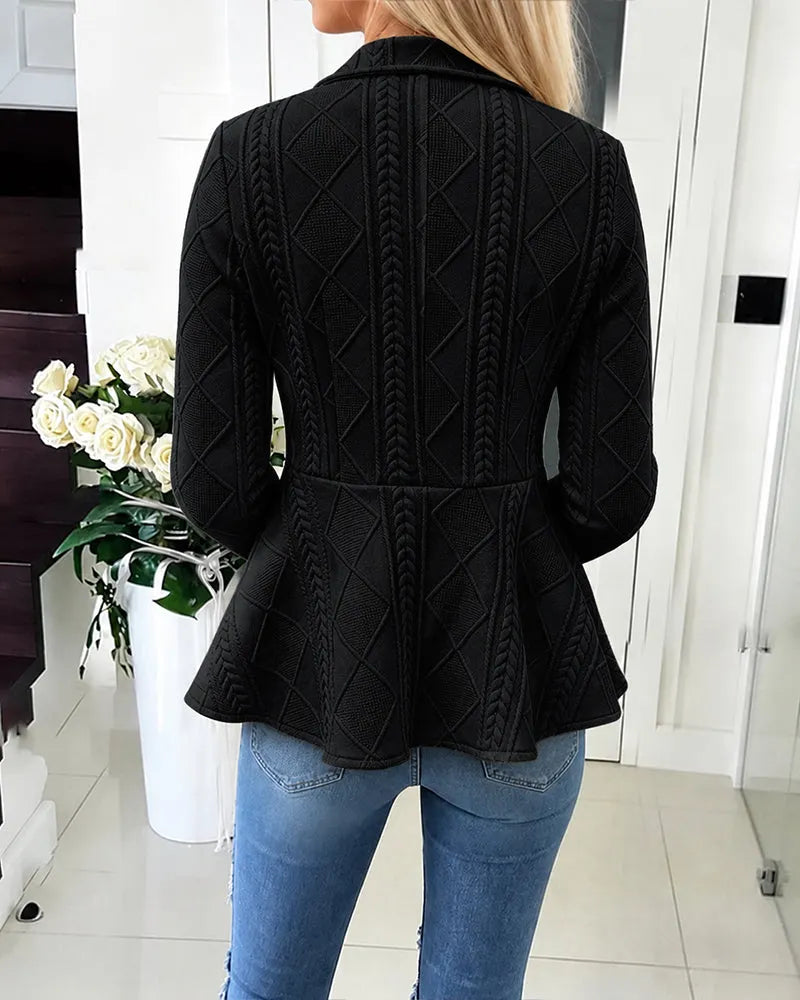 Cárdigan de mujer con punto geométrico y botones dorados elegantes