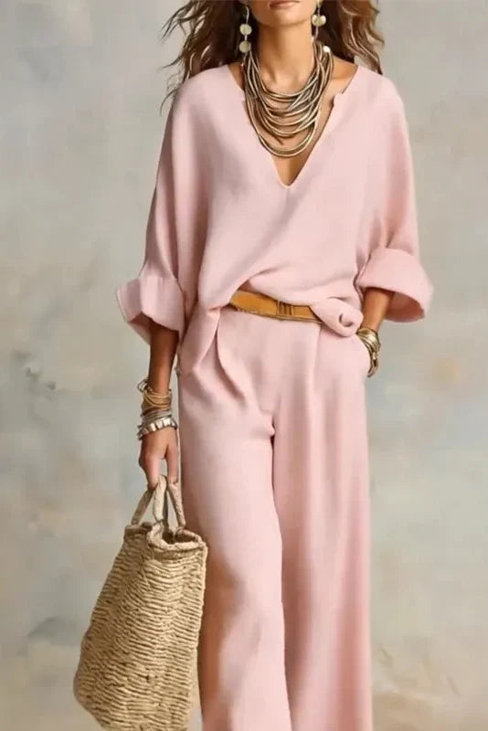Conjunto mujer con escote en V y pantalón ancho