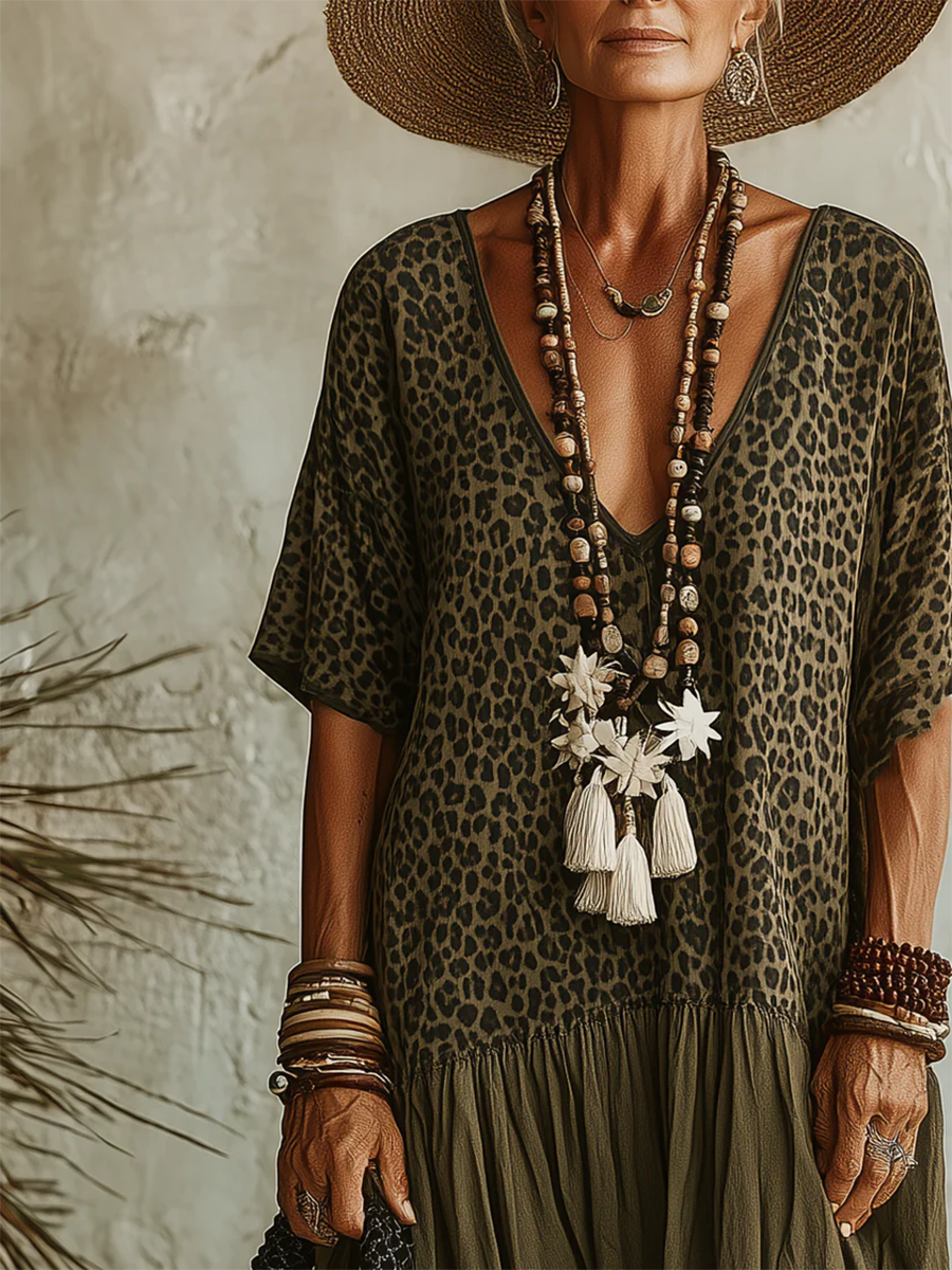Vestido midi bohemio con estampado leopardo elegante