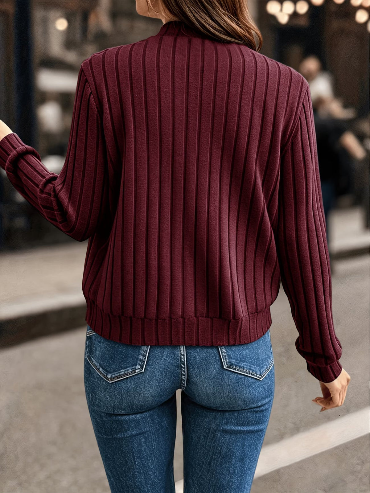 Chaqueta de mujer acanalado con cremallera y cuello estructurado