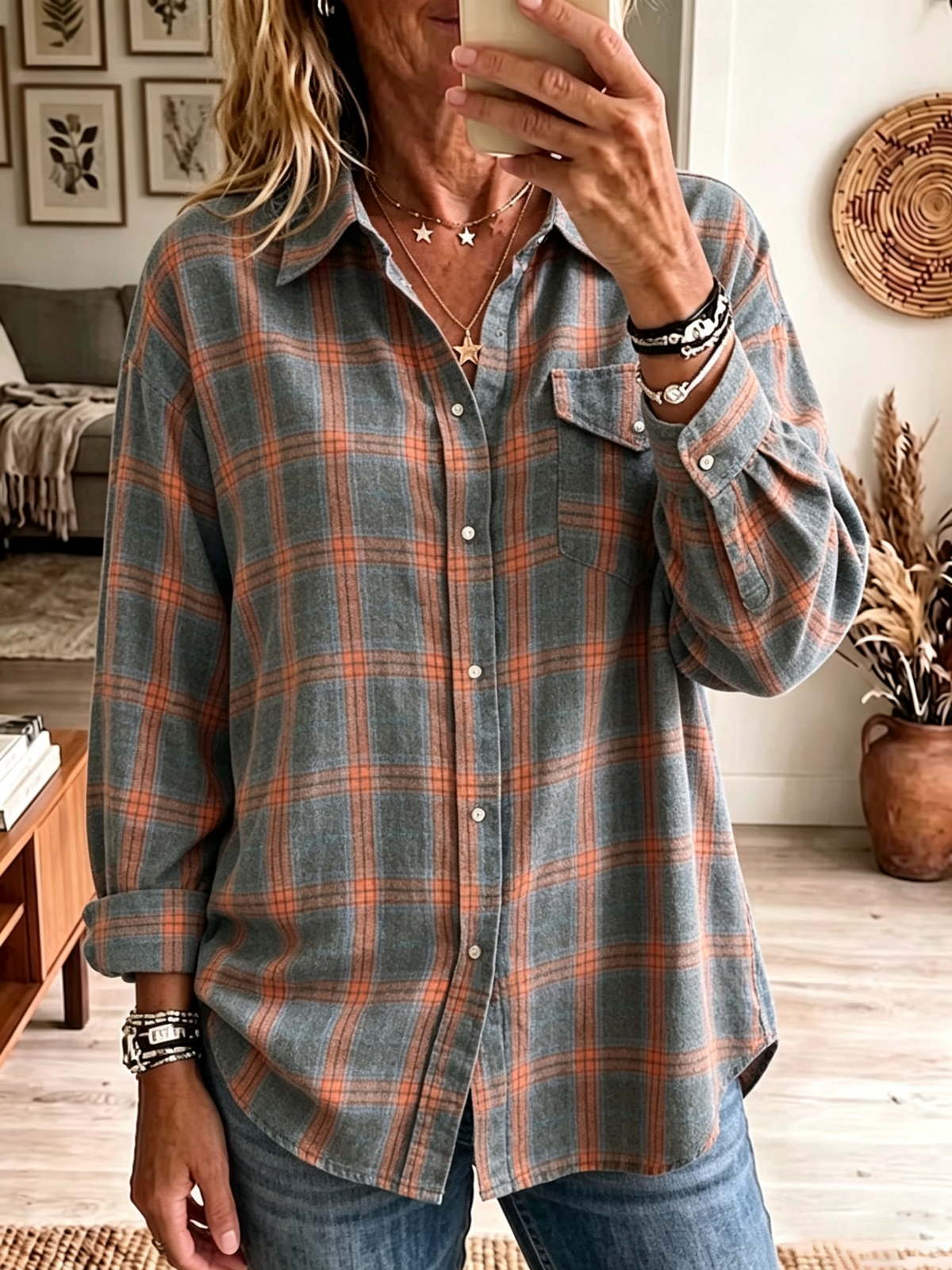 Camisa mujer oversize a cuadros con botones y bolsillos