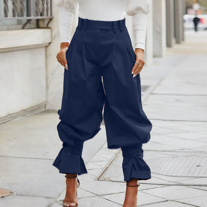 Pantalón plisado de mujer con puños acampanados elegantes