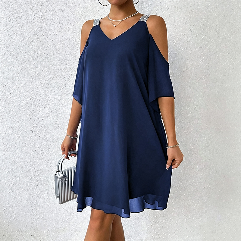 Vestido corto de mujer con hombros descubiertos y tirantes brillantes