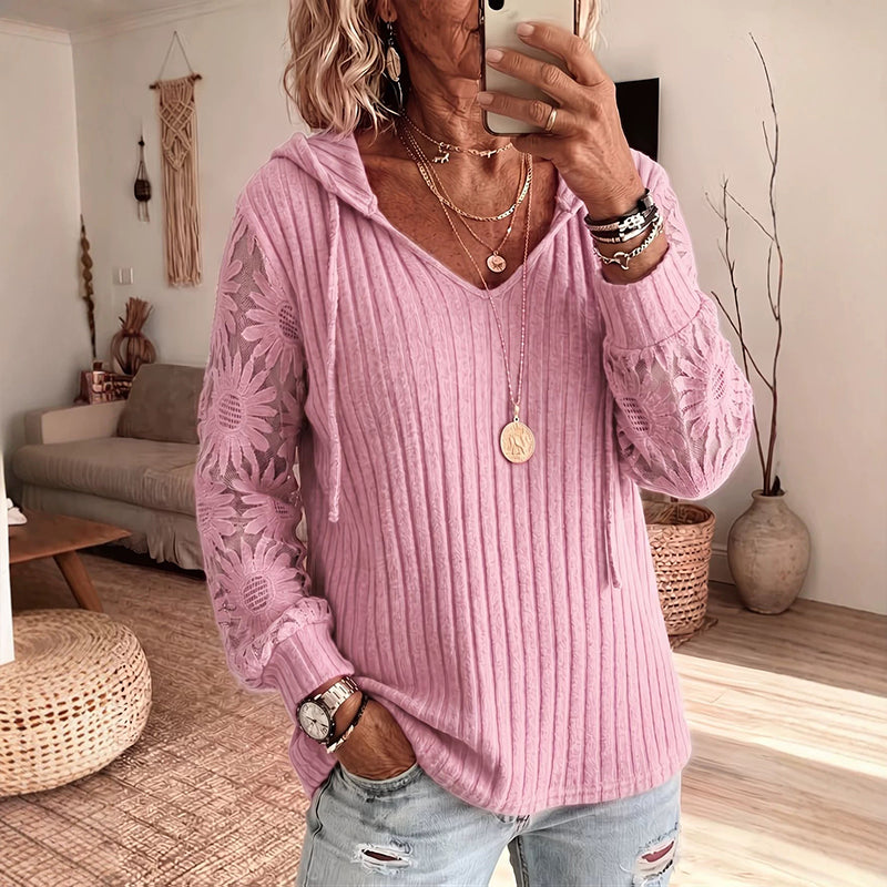 Top mujer con capucha y mangas de encaje floral