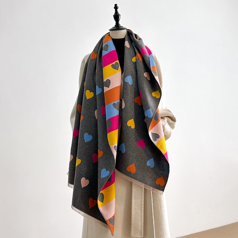 Bufanda amplia con corazones y franjas multicolor para mujer