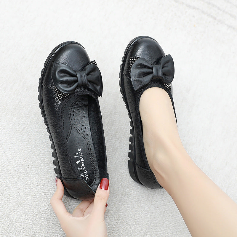 Zapatos slip-on para mujer con punta ancha y lazo decorativo