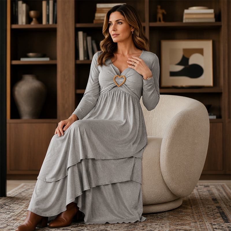 Vestido largo de mujer con detalle corazón y falda fluida