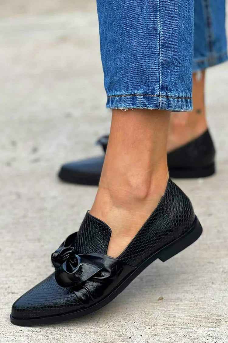Mocasines planos para mujer con punta afilada y lazo brillante