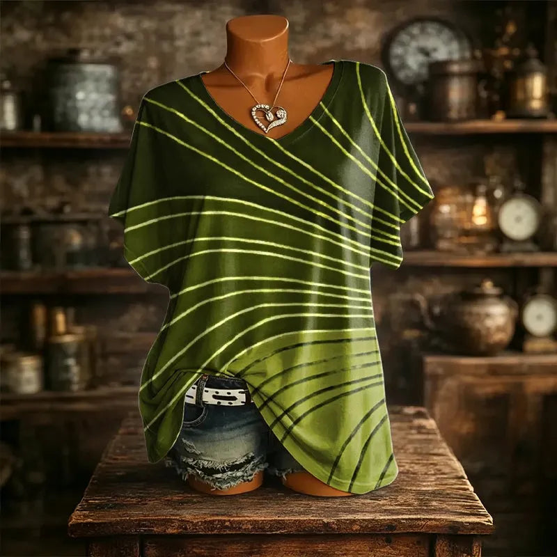 Camiseta mujer con estampado abstracto y cuello en V