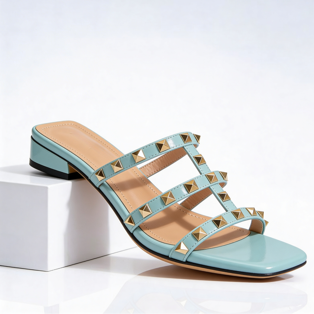 Sandalias mujer con tachuelas doradas y tacón bajo – elegantes