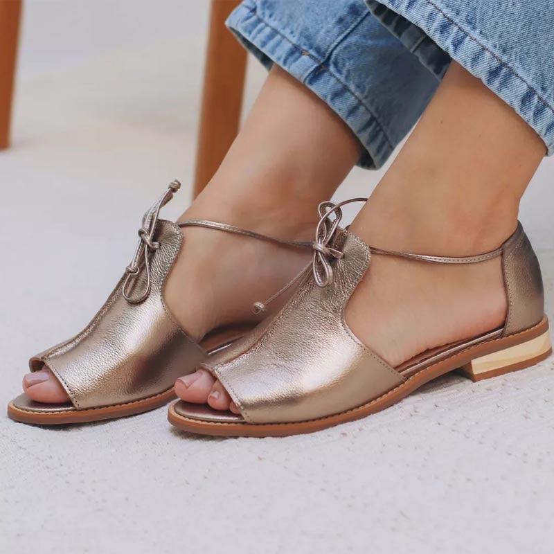 Sandalias mujer con punta abierta y cordones ajustables