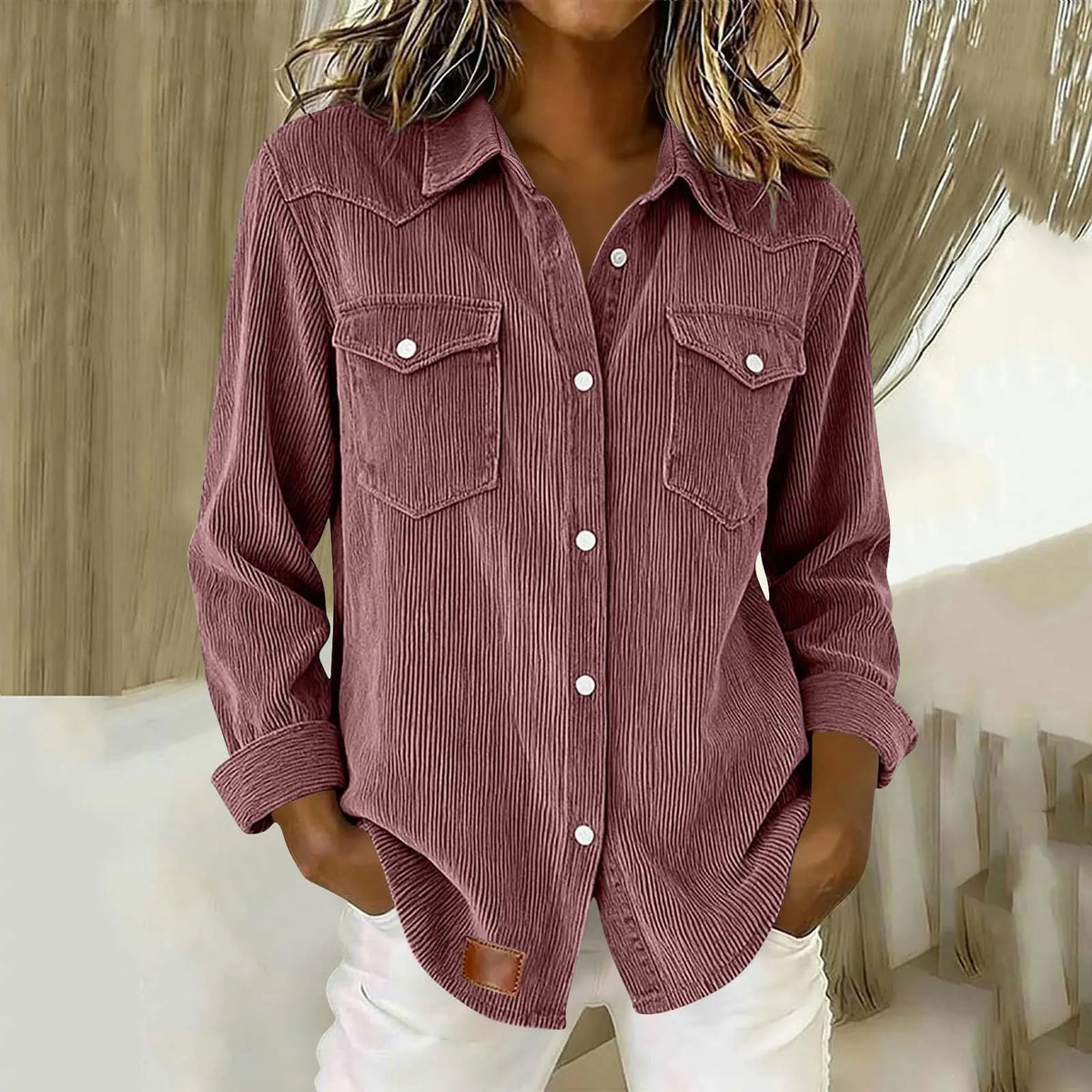 Camisa de mujer a rayas con botones y bolsillos
