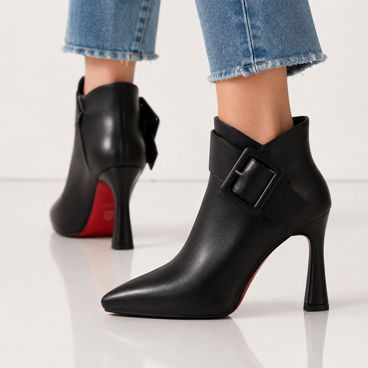 Botines de tacón ancho para mujer con hebilla decorativa