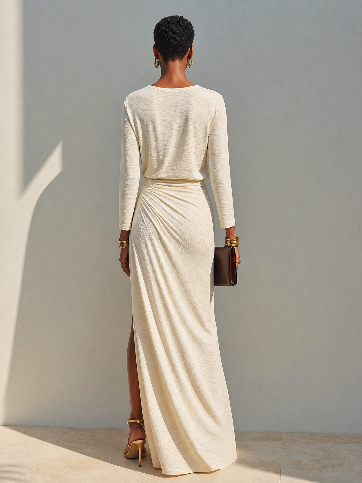Vestido largo drapeado para mujer con abertura lateral