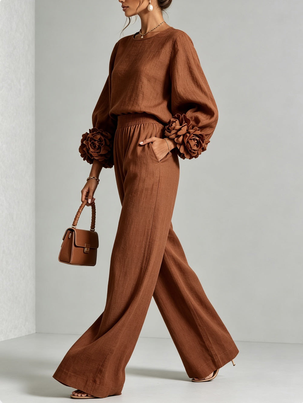 Conjunto mujer dos piezas con mangas florales y pantalón ancho