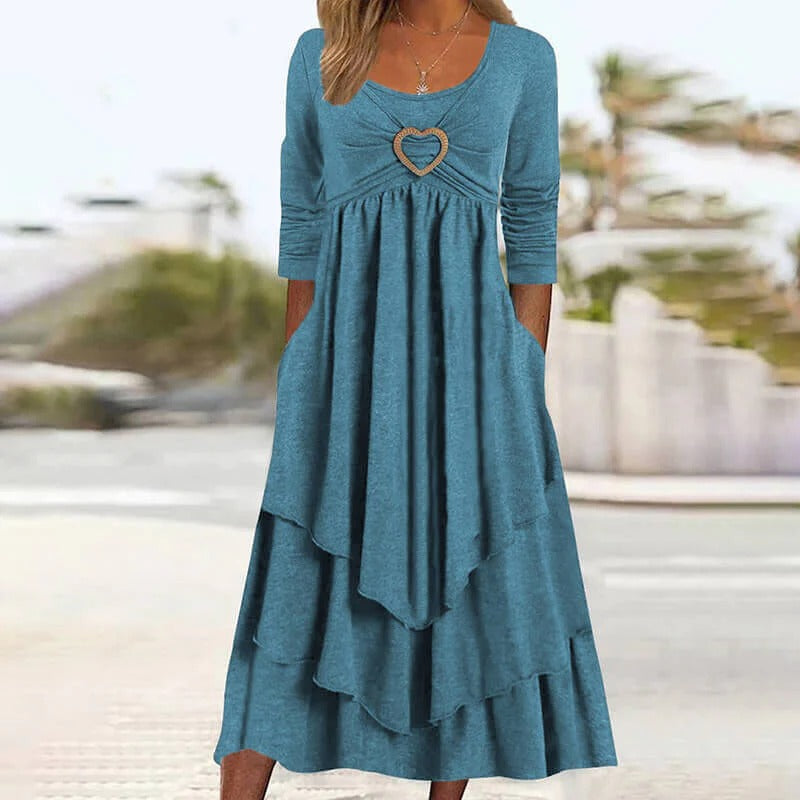 Vestido largo de mujer con detalle corazón y falda fluida