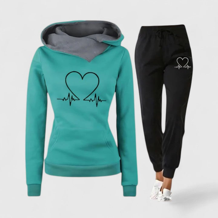 Conjunto mujer con sudadera de capucha y pantalón jogger