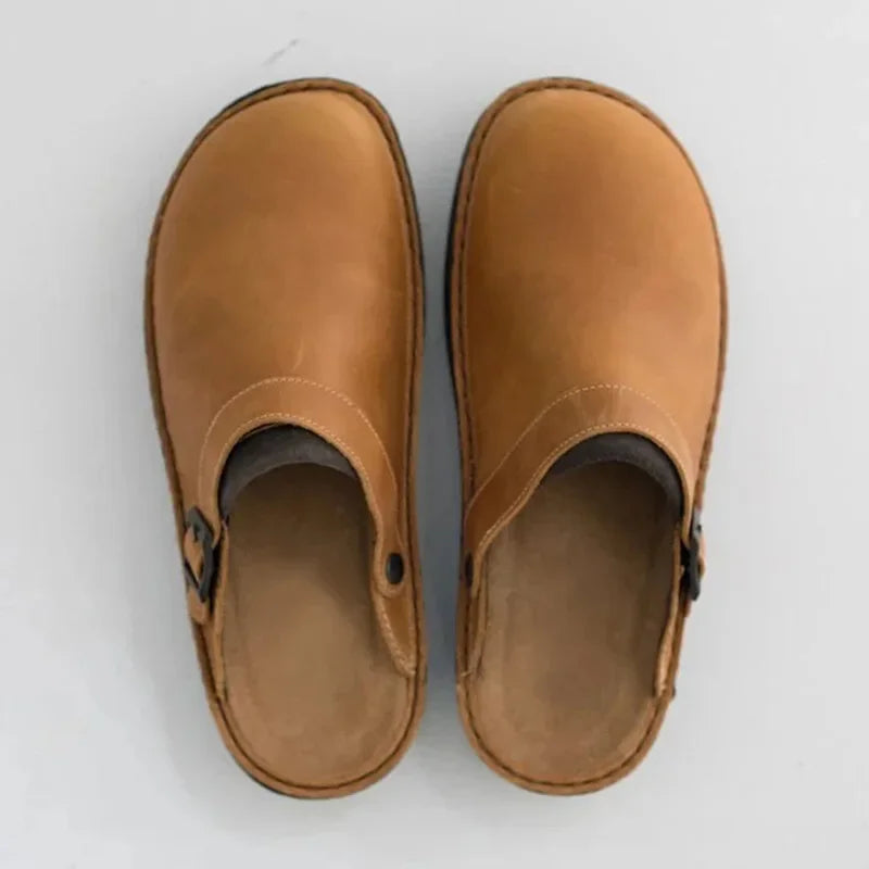 Mules hombre cuero envejecido punta cerrada hebilla suela gruesa