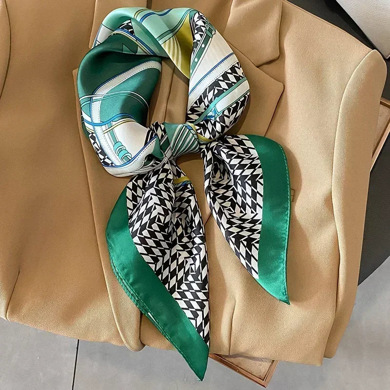 Pañuelo cuadrado mujer satinado con estampado elegante multifunción