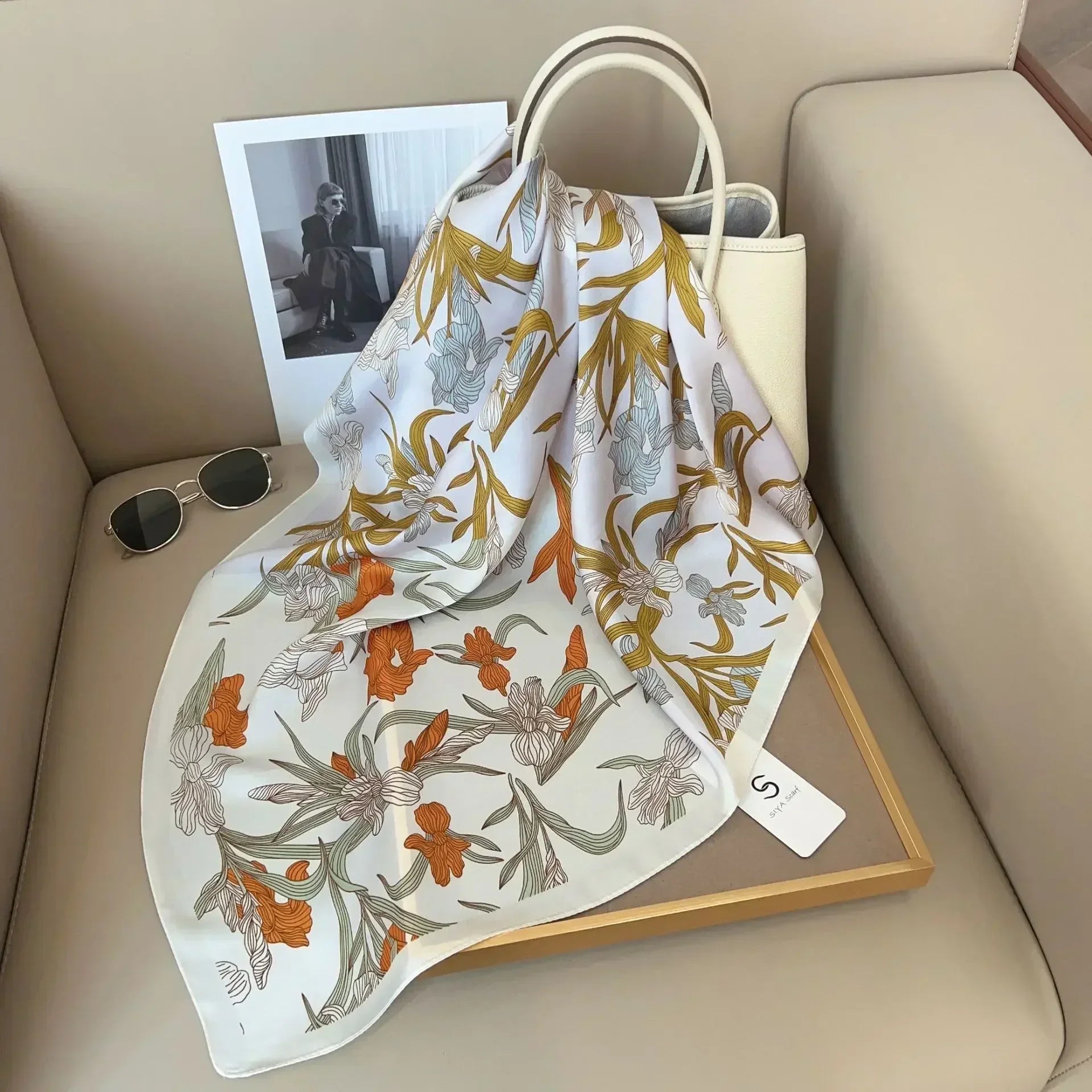 Pañuelo cuadrado mujer satinado con estampado elegante multifunción