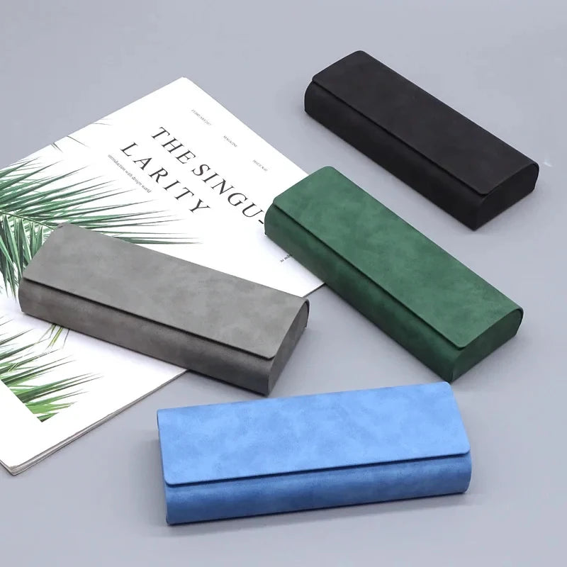 Estuche rígido unisex para gafas con diseño plegable y acabado PU