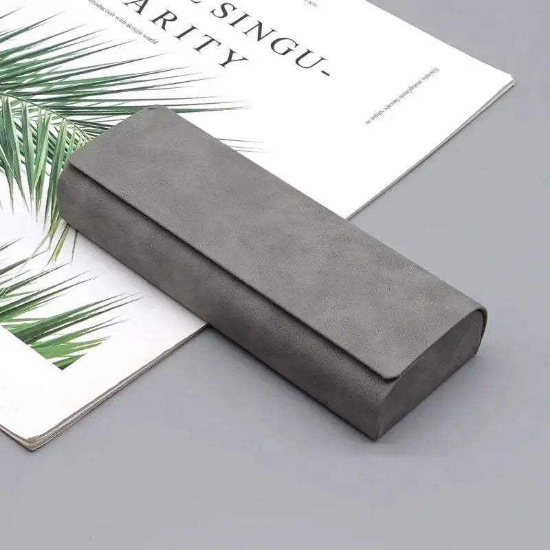 Estuche rígido unisex para gafas con diseño plegable y acabado PU