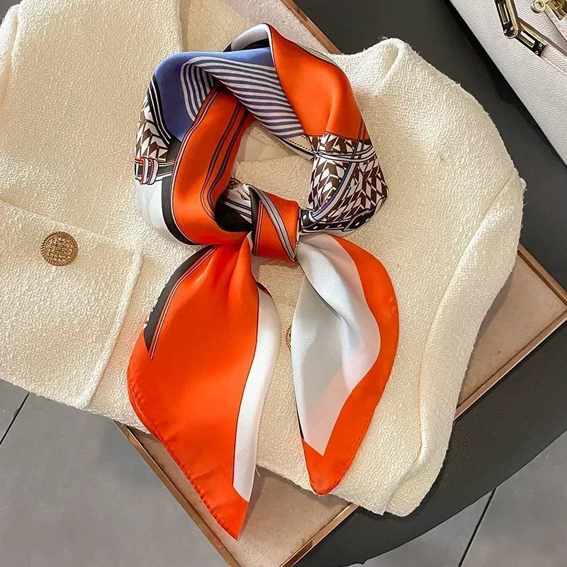 Pañuelo cuadrado mujer satinado con estampado elegante multifunción