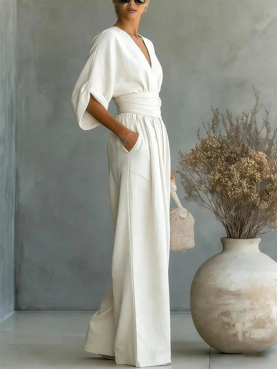 Mono Mujer Escote en V Fluido – Estilo Elegante y Minimalista