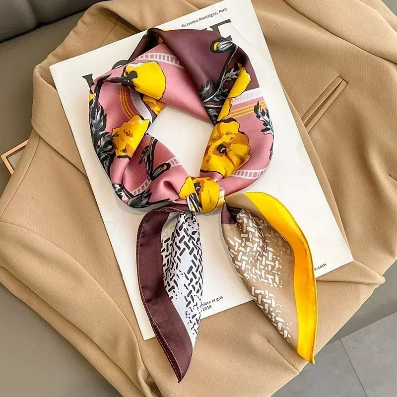 Pañuelo cuadrado mujer satinado con estampado elegante multifunción