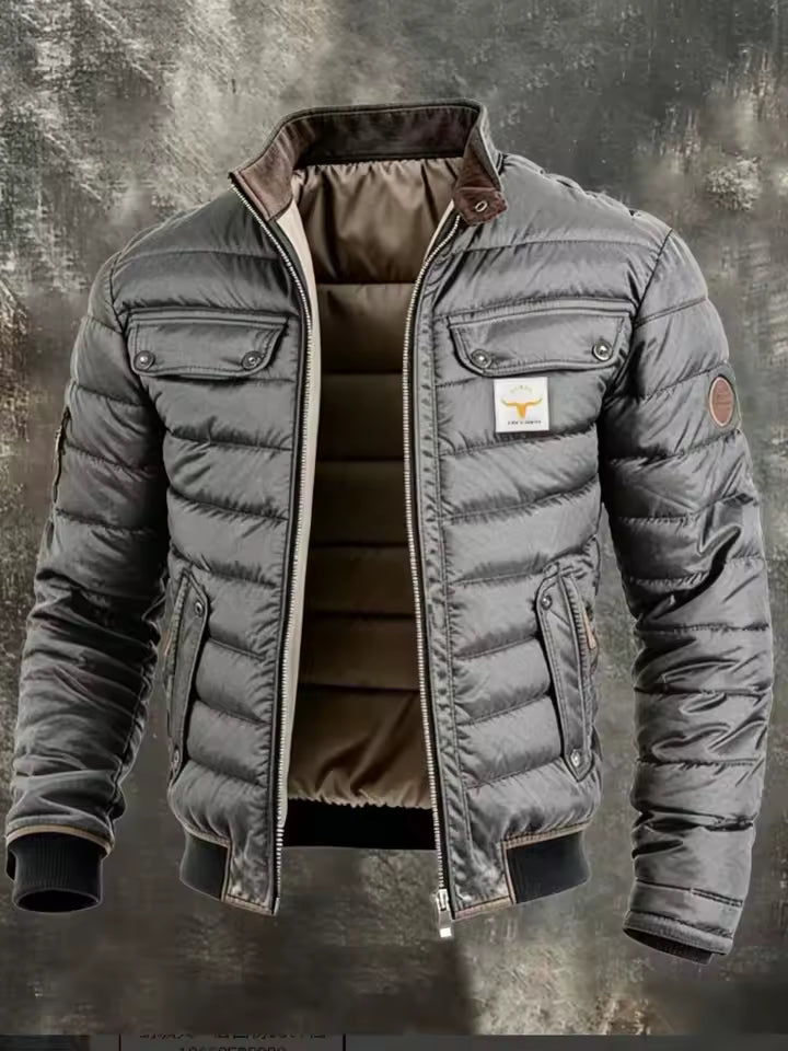 Chaqueta acolchada de hombre con cuello alto y bolsillos vintage