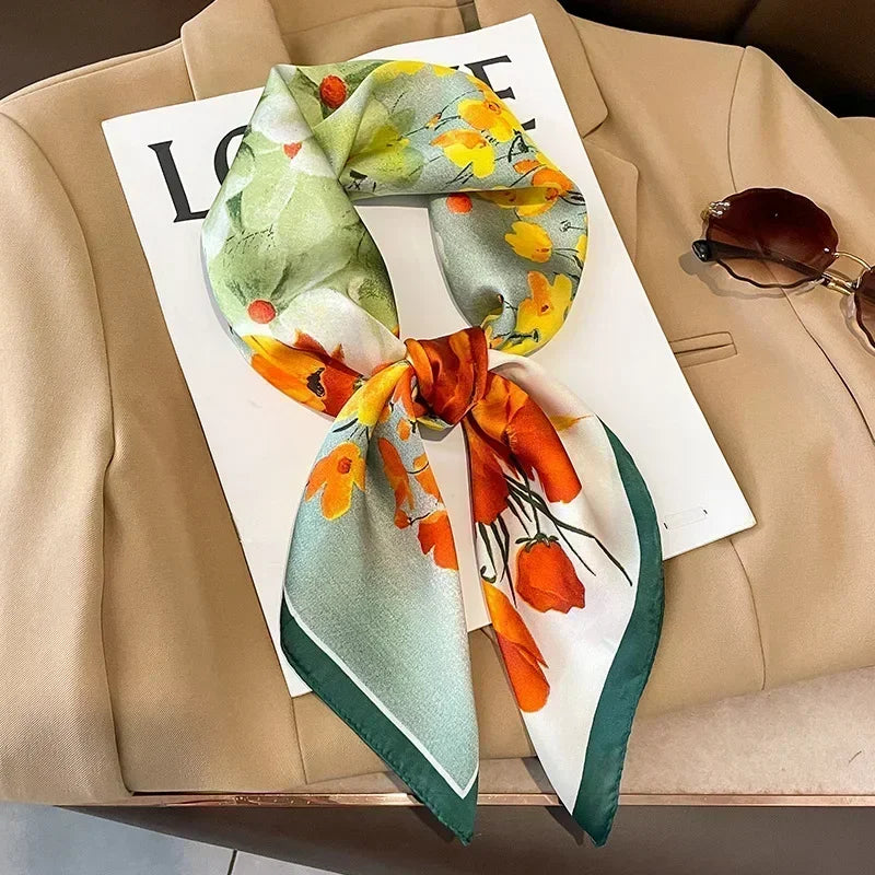 Pañuelo cuadrado mujer satinado con estampado elegante multifunción