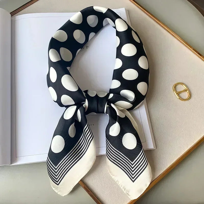 Pañuelo cuadrado mujer satinado con estampado elegante multifunción