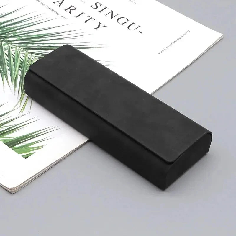 Estuche rígido unisex para gafas con diseño plegable y acabado PU