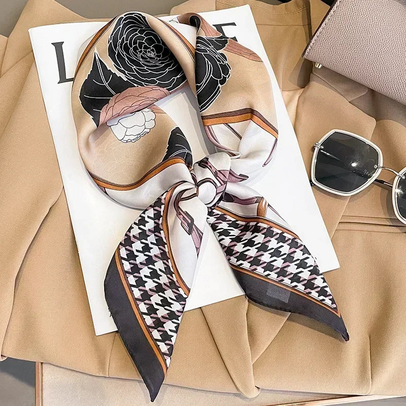 Pañuelo cuadrado mujer satinado con estampado elegante multifunción