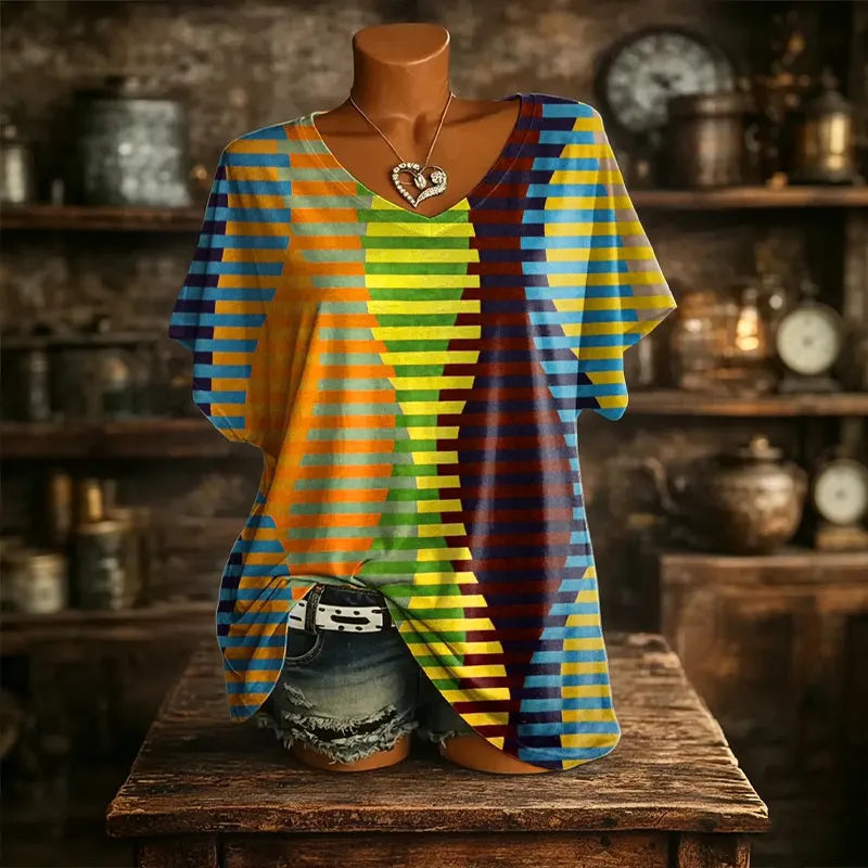 Camiseta mujer con estampado abstracto y cuello en V