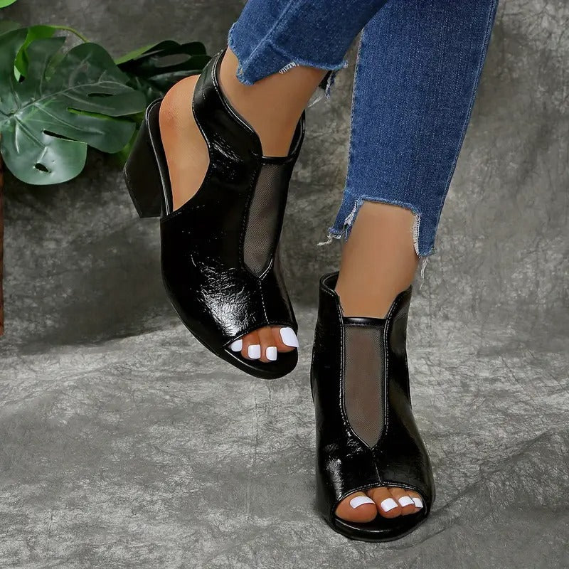 Sandalias mujer con tacón cuña punta abierta y efecto charol