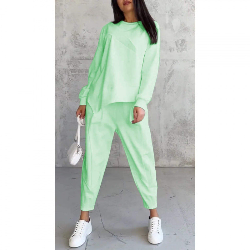 Conjunto mujer con sudadera asimétrica y pantalón cómodo