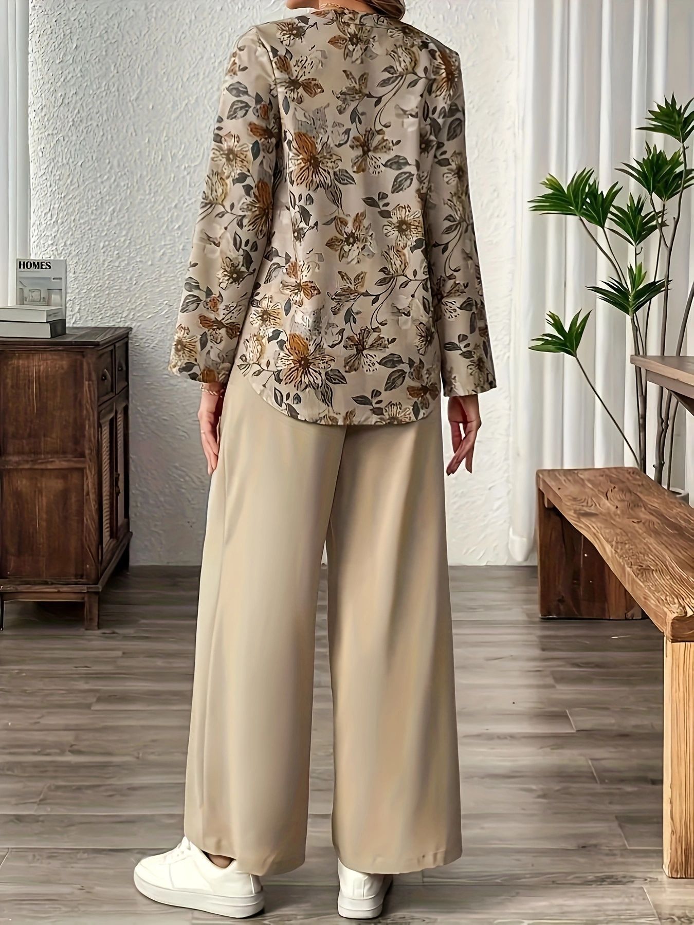 Conjunto Mujer Floral Elegante – Blusa Ligera con Pantalón Fluido